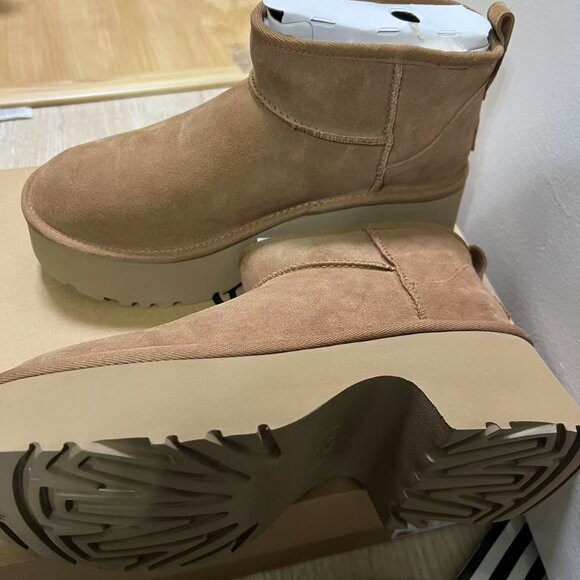 UGG Women's Classic Ultra Mini New Heights Boots - Picture 3 of 8